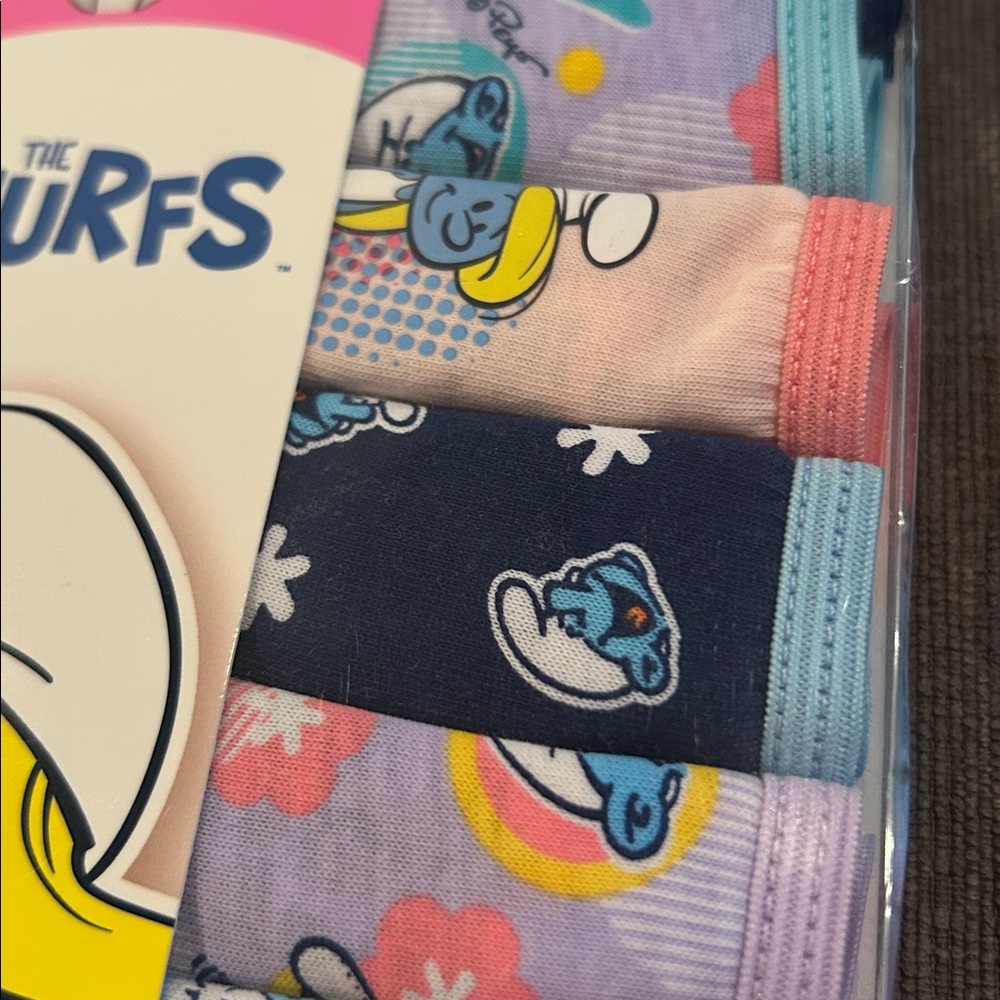 The Smurfs Cotton Briefs 7pack Girls size 6 NWT - Picture 2 of 4